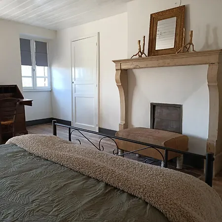 Frans Dorpshuisje Maison Renard * Champsevraine