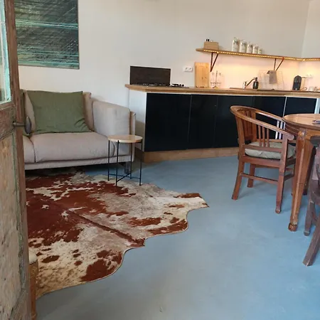 Frans Dorpshuisje Maison Renard Apartment Champsevraine