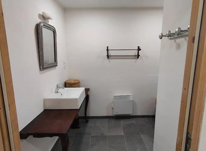 Frans Dorpshuisje Maison Gerard Διαμέρισμα Champsevraine